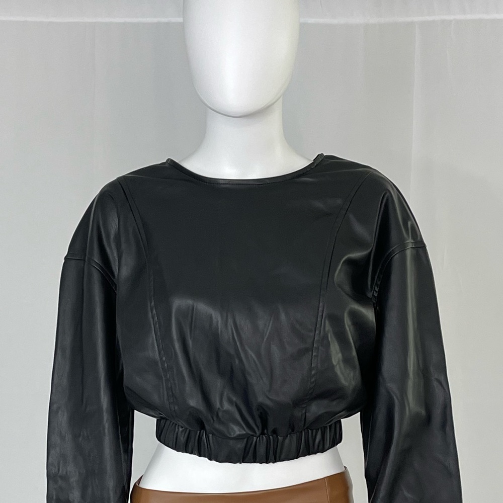 Black ReVamped Long Sleeve Crop Top